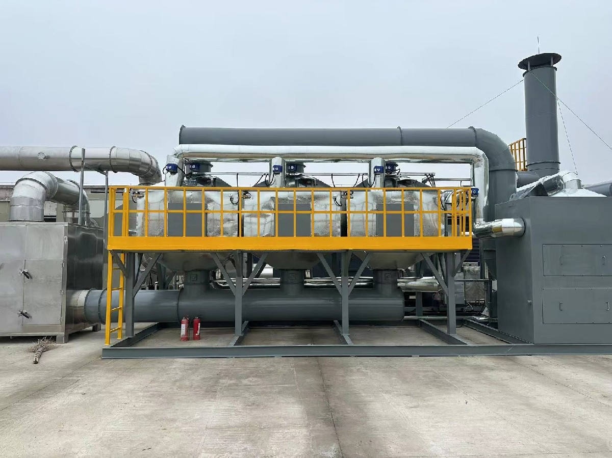 活性炭吸附浓缩催化燃烧装置